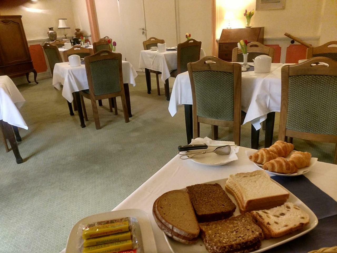 Schloss Hotel Gbr دوسلدورف المظهر الخارجي الصورة